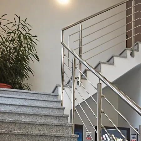 Hotel Joos 2*